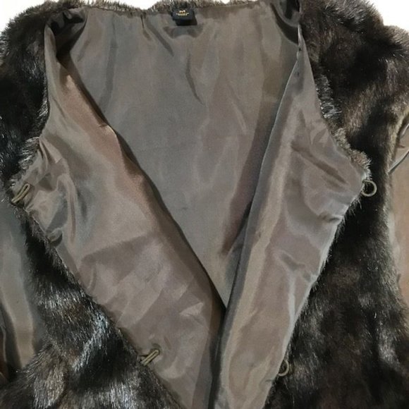 NWOT Mocha Faux Mink Fur Vest - Picture 11 of 15